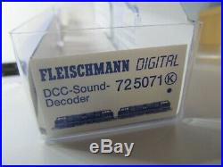 153N Fleischmann 725071 Doppeltraktion Diesellok BR 221 / DCC / Sound / OVP