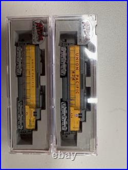2 Atlas N Scale SD-24 Locomotives, With DCC (Sound In 424) And Knuckle Couplers
