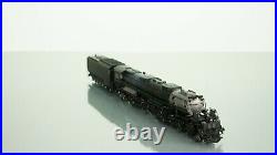 Athearn Genesis 4-8-8-4 Big Boy Union Pacific Unlettered DCC withSound N scale