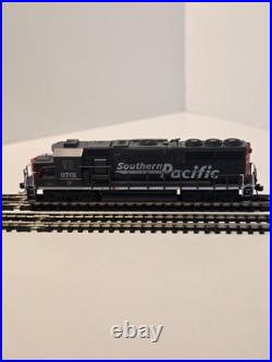 Atlas 40004917 N Scale EMD GP-60 GOLD DCC/Sound SP Cab #9761