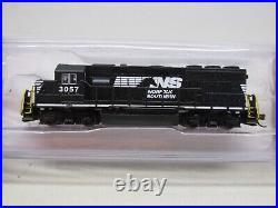 BACHMANN #66355NORFOLK & SOUTHERN GP-40 LOCOMOTIVE # 3057 WithDCC & SOUNDN-SCALE