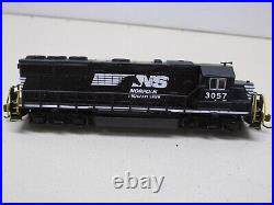 BACHMANN #66355NORFOLK & SOUTHERN GP-40 LOCOMOTIVE # 3057 WithDCC & SOUNDN-SCALE