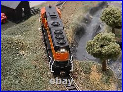 Bachmann N Scale EMD GP40 DCC With Sound NEW