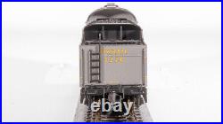 Broadway 8014 N Union Pacific Light Pacific 4-6-2 Two-tone Gray with Yellow #3220