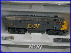 Broadway L & N F7a & F7b Powered Locomotive's With DCC & Sound Ho Scale