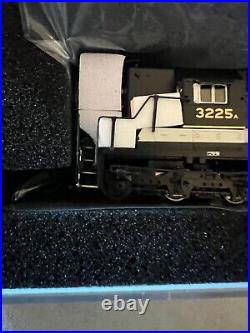 Broadway Limited Imports EMD SD40-2 Southern #3225 NIB DCC Sound Lighted Rare