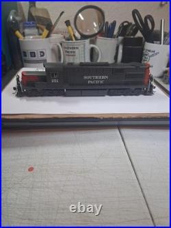 Broadway Limited Southern Pacific RSD 15 Diesel Locomotive with Sound # 251 Dc