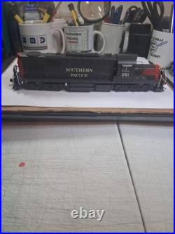 Broadway Limited Southern Pacific RSD 15 Diesel Locomotive with Sound # 251 Dc