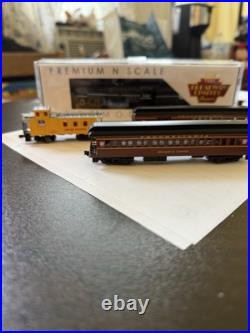 Broadway Premium Limited Edition Locomotive 836 # 7851 DCC Sound two passenger