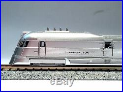 Con-Cor N DCC/Sound CB&Q Burlington 1934 Pioneer Zephyr 9900 & Extra Cars