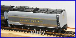 Custom Kato N Scale FEF Greyhound withDCC & Sound