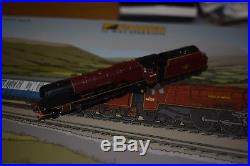 Graham Farish Cumbrian Mountain Express with extra coaches DCC and Sound