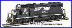 HO NORFOLK & SOUTHERN GP40 DCC & SOUND Equipped Loco #3061 BACHMANN New 66309