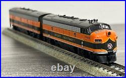 KATO N Scale #106-0420 F7 A/B 2 Locomotive Set Great Northern #444A & #444B NOS