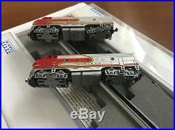 Kato Santa Fe F3 #21&21c Aa 176-1121 Atsf War Bonnet DCC Both Units Sound In 1