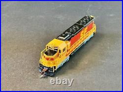 Kato n scale locomotive SD45 SPSF DCC with sound