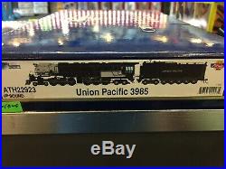 N-Scale Athearn 22933 Union pacific # 3985 Challenger 4-6-6-4 DCC with Sound