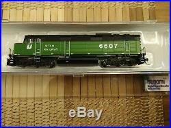 N Scale Athearn diesel engine with dcc and tsunsmi sound