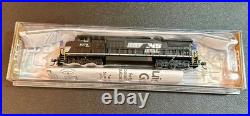 N Scale Bachmann GE DASH 8-40CW #8379 DCC+SOUND VALUE LNIB