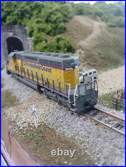 N scale kato sd40-2 Florida East Coast #707 with sound and dcc