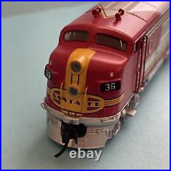 New! BWL. 7720 EMD A/B F3-Set ATSF DC/DCC/ Sound / A-Powered, B-Dummy